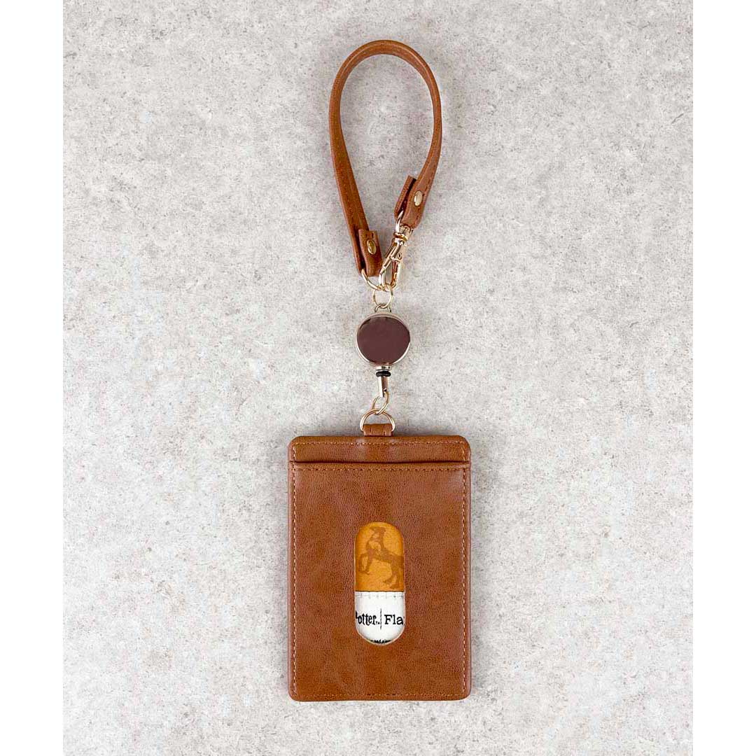 Harry Potter×Flapper ホグワーツエンブレムパスケース BR（ブラウン