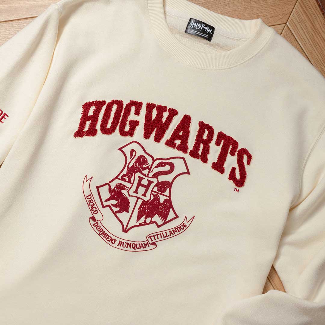 (ハリー・ポッター) Harry Potter オフィシャル商品 レディース ハッフルパフ トレーナー ロゴ 長袖 トップス BI2027 ハリー・ポッター／トップス: トップス｜ハニーズ公式通販