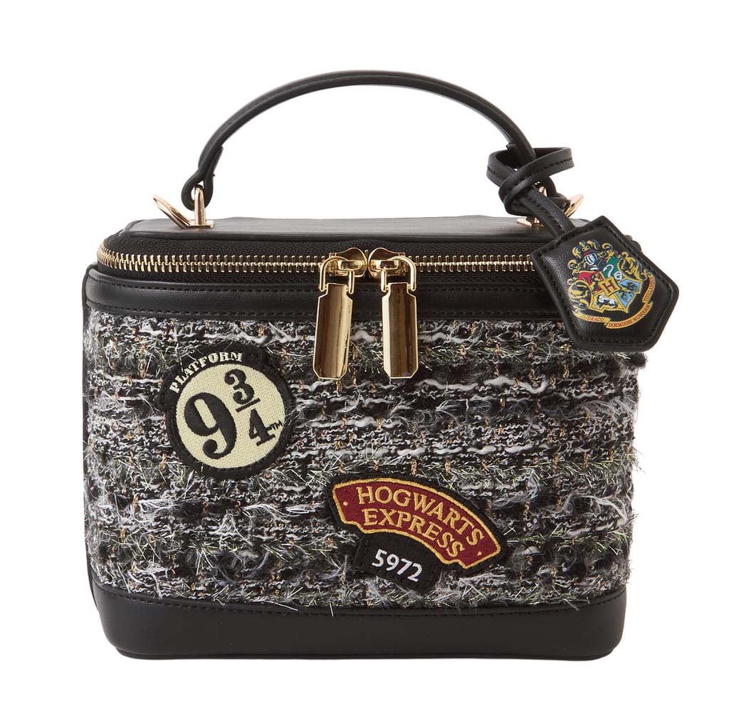 ハリーポッター　エボリューション　未開封BOX PANINI Harry Potter Evolution Trading Cards Mega Box【製品