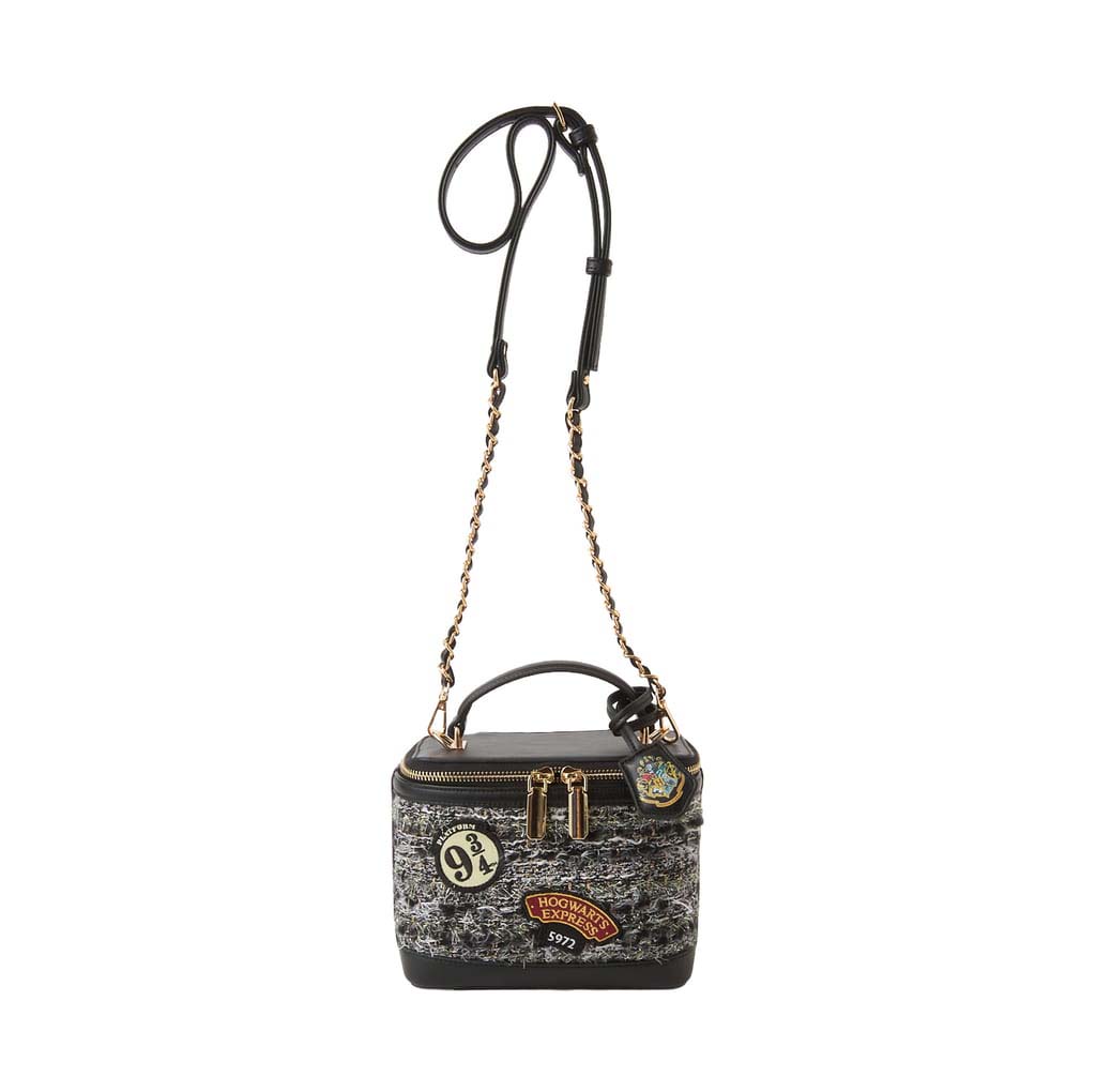 DIANA バニティバック オリジナルのブーケ柄が華やかで可愛いバニティBAG👝🌸 同じ素材の
