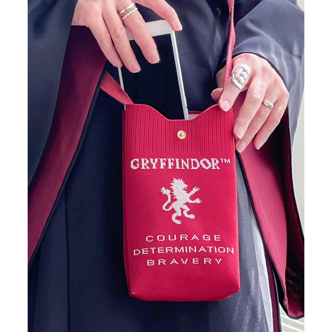 Harry Potter×Flapper 4寮エンブレムニットスマホショルダー WIN