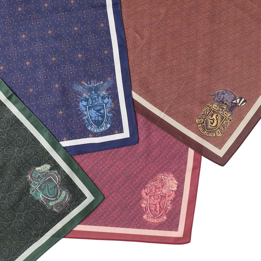 カラスのぬいぐるみ ハッフルパフのスカーフ付き*6 カラスのぬいぐるみ ハッフルパフのスカーフ付き*6 カラスのぬいぐるみ