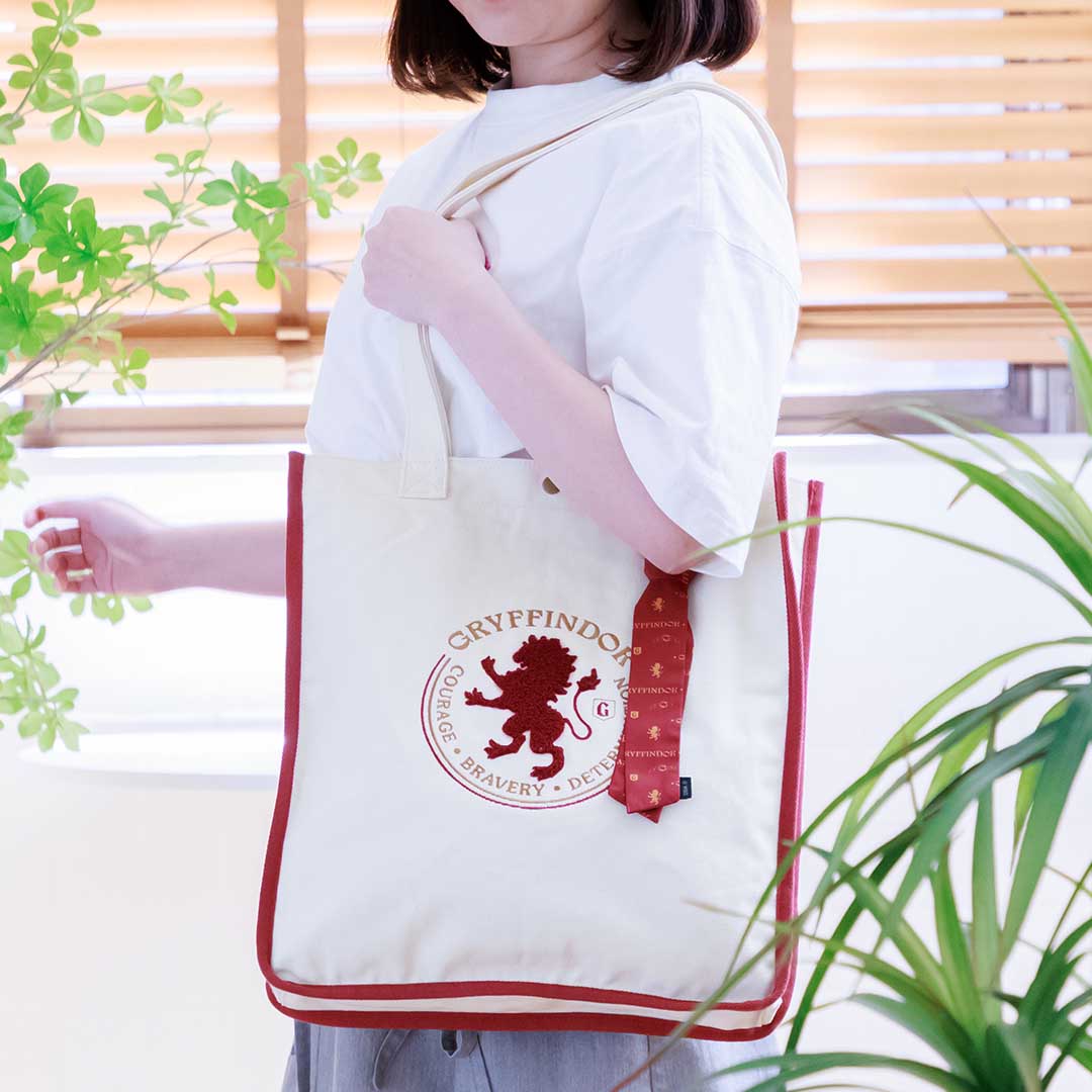 ハリーポッター 刺繍バッジ ピンバッジ トート 下敷き セット ラバーコースター ハリー・ポッター グリフィンドール さがら刺繍トートバッグ