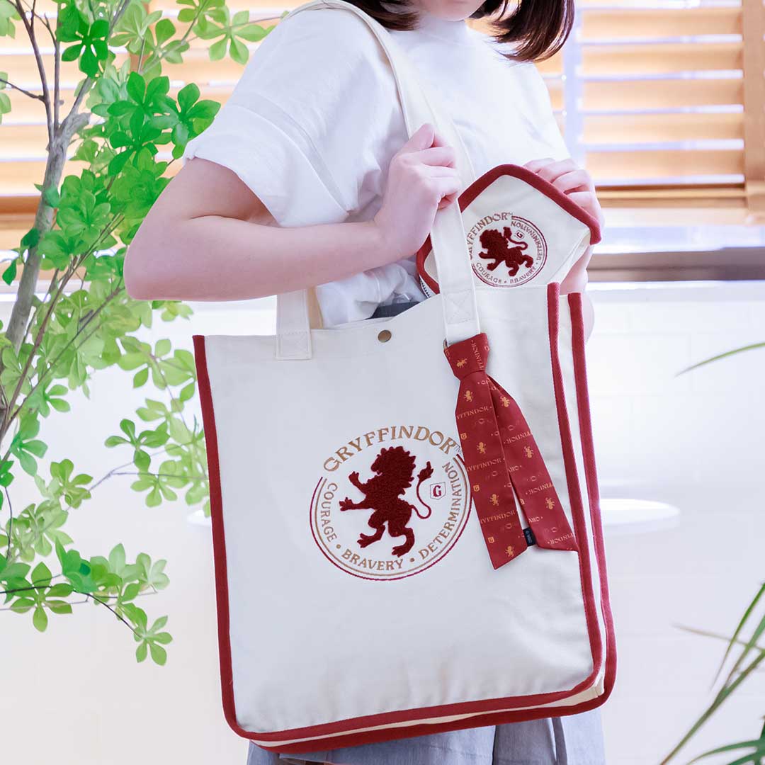 ハリーポッター 刺繍バッジ ピンバッジ トート 下敷き セット ラバーコースター ハリー・ポッター グリフィンドール さがら刺繍トートバッグ
