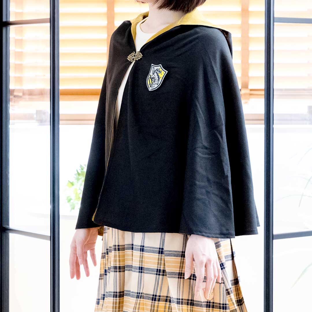 ハリーポッターシリーズ黒いフード付きケープコートオススメ商品特典あり⁉️ ハリー・ポッター レイブンクロー 寮生フード付きケープ